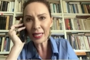 Ο Γιώργος Κιμούλης παραπέμπεται σε δίκη για ηθική αυτουργία σε ψευδή κατάθεση και συκοφαντική δυσφήμιση