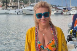 Τι κοινό έχει το "Cash or Trash" με την επιτυχημένη σειρά "Wednesday"; - Δείτε το promo trailer της νέας σεζόν