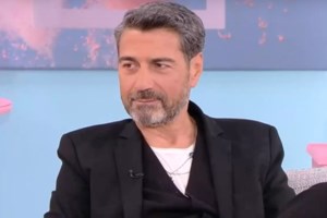 Ο Κώστας Φαλελάκης έκανε το επόμενο βήμα στην προσωπική του ζωή: "Με τις ευλογίες του Μηνά Χατζησάββα"