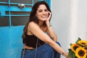 Μαίρη Συνατσάκη & Ίαν Στρατής υποδέχτηκαν το 2025 με την καθιερωμένη φωτογραφία αγκαλιά με την κόρη τους - εικόνα 3