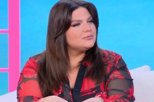 Δανάη Μπάρκα: "Πόσο καιρό λέω εγώ ότι αυτό το βρωμόσκυλο θέλει εκπαίδευση;"