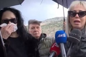 Απαρηγόρητη η Άννα Φλωρινιώτη στο μνημόσυνο του αδελφού της: "Τον βλέπω κάθε μέρα στον ύπνο μου" - εικόνα 2
