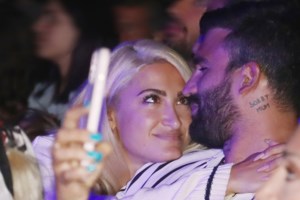 Η Ιωάννα Τούνη και ο Δημήτρης Αλεξάνδρου στο πιο ρομαντικό βίντεο που είδες σήμερα!