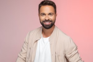 Ηλίας Βρεττός: "Αποφάσισε δημοκρατικά ότι από σήμερα θα με λένε Βρεττό" - εικόνα 2