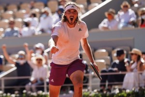 Συγκινεί ο Στέφανος Τσιτσιπάς: Έχασε τη γιαγιά του 5 λεπτά πριν από τον μεγάλο τελικό