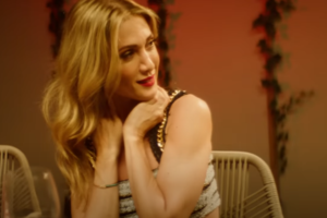 Η Στέλλα Καλλή ποζάρει με το μαγιό της | Δείτε τη φωτογραφία