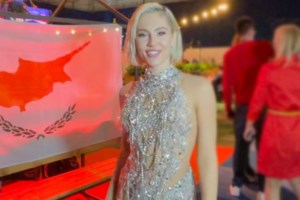 Επικό! H Έλενα Τσαγκρινού στο ολλανδικό Netflix