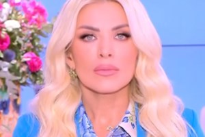 Κατερίνα Καινούργιου: "Μας έστελναν μηνύματα για δουλειά και μετά έβγαιναν σε ανταγωνιστικές εκπομπές και έλεγαν ό,τι χειρότερο" - εικόνα 2