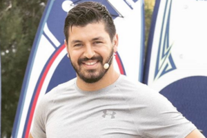 Ξέσπασε ο Ετεοκλής Παύλου on air: "Και από τον Μεσαίωνα, να επιστρέψουμε στο 2024 - Τραγικές οι απόψεις του" - εικόνα 2