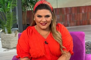 Τα φώτα έσβησαν, τα έπιπλα καλύφθηκαν - Η Δανάη Μπάρκα στο υπό διάλυση πλατό της εκπομπής της