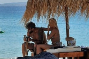 Η Ιωάννα Τούνη και ο Δημήτρης Αλεξάνδρου κάνουν διακοπές μαζί! Δείτε τα στιγμιότυπα που τους πρόδωσαν