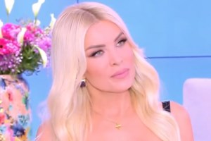 Η Τάνια Τσανακλίδου αρνήθηκε να μιλήσει στην εκπομπή της Κατερίνας Καινούργιου γιατί κάνουν κουτσομπολιό – Η αντίδραση της παρουσιάστριας - εικόνα 3