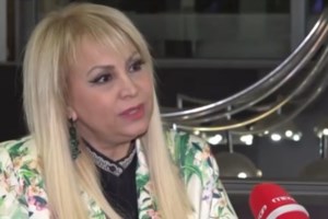 Η Τέτα Καμπουρέλη απαντά στο ενδεχόμενο να παντρευτεί με τον νέο της σύντροφο: "Θα το μάθετε σύντομα"