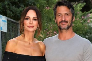 Σπάνια βραδινή έξοδος για τη Μπέττυ Μαγγίρα & τον σύζυγό της, Δημήτρη Μάζη - εικόνα 2