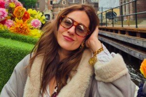 Η Νατάσσα Μποφίλιου "ντύνεται" Ελένη Φουρέιρα και χορεύει το "αεροπλάνο" - Το σχόλιο της Ελένης Φουρέιρα