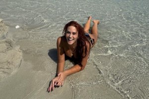 Η Σίσσυ Χρηστίδου κάνει διακοπές με τον αδερφό της στην Χαλκιδική - Η κοινή φωτογραφία - εικόνα 4