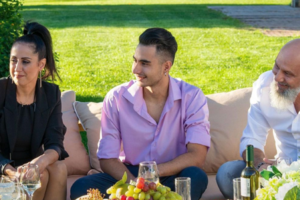 The Bachelor | O εκνευρισμός της μητέρας της Αντζελίνας με τη στάση της κόρης της - εικόνα 2