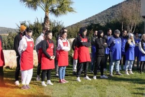 MasterChef | Ο Λεωνίδας Κουτσόπουλος σε ρεσιτάλ ατάκας – Δείτε την αντίδραση του Σωτήρη Κοντιζά