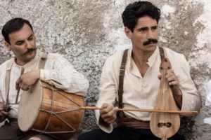 Πάνος Δημάκης: "O ρόλος του Καστελάνη ταιριάζει απόλυτα στον Πάνο Βλάχο"