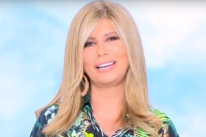 Άλλος άνθρωπος! Η Ζήνα Κουτσελίνη χωρίς ίχνος μακιγιάζ στην Ιταλία - εικόνα 2