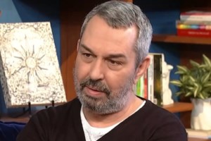 Στο νοσοκομείο ο Χρήστος Χατζηπαναγιώτης - Ακυρώθηκαν οι παραστάσεις μέχρι τέλος Μαρτίου