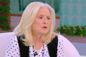 Πηνελόπη Πιτσούλη: "Η συνεργασία με τον Αλέξανδρο Ρήγα ήταν χλιαρή - του βαζε λόγια, ότι εγώ λέω γι’ αυτήν"