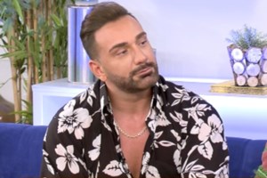 Ανατροπή! Ποιο κανάλι διεκδικεί το J2US και τον Νίκο Κοκλώνη;