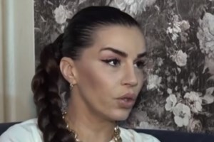 Η Χριστίνα Κολέτσα ξεκίνησε τις διακοπές της και ποζάρει πιο σέξι από ποτέ!