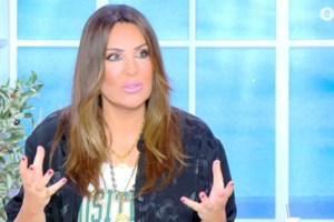 Γενέθλια στο πλατό για τη Ναταλία Γερμανού - Το συγκινητικό βίντεο με ευχές από πρόσωπα της τηλεόρασης