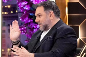 Γιώργος Λιάγκας: "Θα έπρεπε να προσέχει η Δανάη Μπάρκα. Θα μου πεις, δεν κρατήθηκε, δικαίωμά της και δεν το κρίνω"