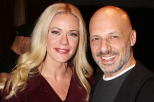 Η Ζέτα Μακρυπούλια αιφνιδίασε on air τον Νίκο Μουτσινά με την ερώτησή της - εικόνα 4