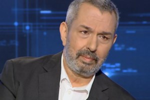 Ο Χρήστος Χατζηπαναγιώτης επέστρεψε στο θέατρο μετά την περιπέτεια της υγεία του