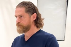 Spoiler: Ο Λάζαρος Γεωργακόπουλος συστήνει τον ήρωά του στον "Τιμωρό" - εικόνα 2