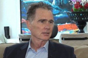 Σοκάρει η Δήμητρα Λιάνη: "Μπήκε ο Νίκος Παπανδρέου, έλυσε τη ζώνη του και την έκανε έτσι, ότι θα με δείρει"