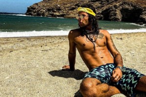 Άγγελος Λάτσιος | Φωτογραφίζει τον Γιάννη Λάτσιο και την Βαλέρια κατά τις καλοκαιρινές τους διακοπές