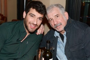 Η κοινή εμφάνιση του Πέτρου Φιλιππίδη & της Ελπίδας Νίνου μπροστά στην κάμερα - εικόνα 2