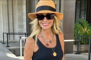 Η Άννα Βίσση για φαγητό στη Νέα Υόρκη μαζί με την κόρη της, Σοφία Καρβέλα