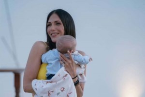 Με το πιο hot τραγούδι του φετινού καλοκαιριού έκανε πρεμιέρα η "Κοινωνία Ώρα Mega"