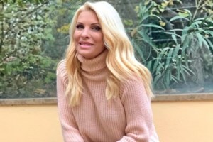 Ο Άγγελος Λάτσιος εύχεται στη Μαρίνα Παντζοπούλου με μία αδημοσίευτη φωτογραφία