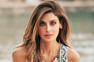 Η πρώτη αντίδραση της Ανθής Σαλαγκούδη στις φήμες που την θέλουν ζευγάρι με τον Κοσμά Κουμιανό