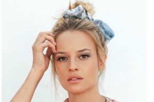 Ιλένια Ουίλιαμς: "Μου λείπει κάθε μέρα ο μπαμπάς μου, τον έχω μέσα μου ιδίως σε αυτές τις στιγμές" - εικόνα 2