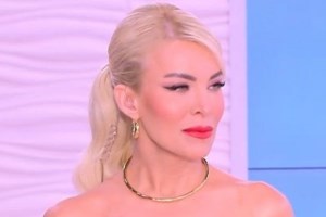Η Κατερίνα Καινούργιου ξεκαθαρίζει για τον Ανδρέα Μικρούτσικο: "Εγώ κάθομαι στο ένα πόδι μαζί του"