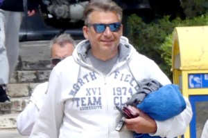 Ο Γιωργος Λιάγκας στις πρώτες του βουτιές για το 2022! Δείτε το βίντεο