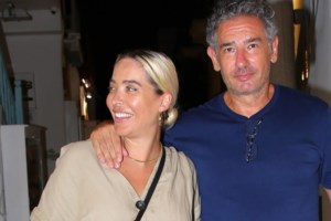 Εξιτήριο για την Αμαρυλλίς από το μαιευτήριο με τον νεογέννητο γιο της