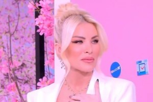 Κατερίνα Καινούργιου: "Α, μίλησε αλλού; Μίλησε στον Γιώργο Λιάγκα. Αφού εμείς δεν το κλείσαμε!"