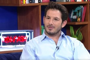 Γιώργος Περρής: "Έπρεπε να γίνει, είναι ζήτημα ισότητας των πολιτών, βασικά ανθρώπινα δικαιώματα"