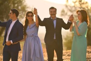 Η Δανάη Παππά ανεβάζει την θερμοκρασία! Οι φωτογραφίες με μαγιό από τις διακοπές της στην Κίμωλο - εικόνα 2