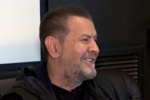 Το συγκινητικά λόγια του Νίκου Βέρτη για τον Χάρη Κωστόπουλο στην κηδεία του: "Ήταν από τους καλύτερους ανθρώπους που έχω γνωρίσει" - εικόνα 2