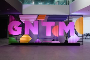 Ελεονώρα Μελέτη | Είδε GNTM και θυμήθηκε τις δικές της "μεταμορφώσεις"