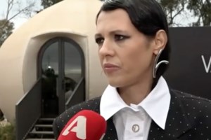 Ραμόνα Βλαντή: "Το 1% των Ελληνίδων celebrities κρατάει αληθινή τσάντα αξίας 20.000 ευρώ"
